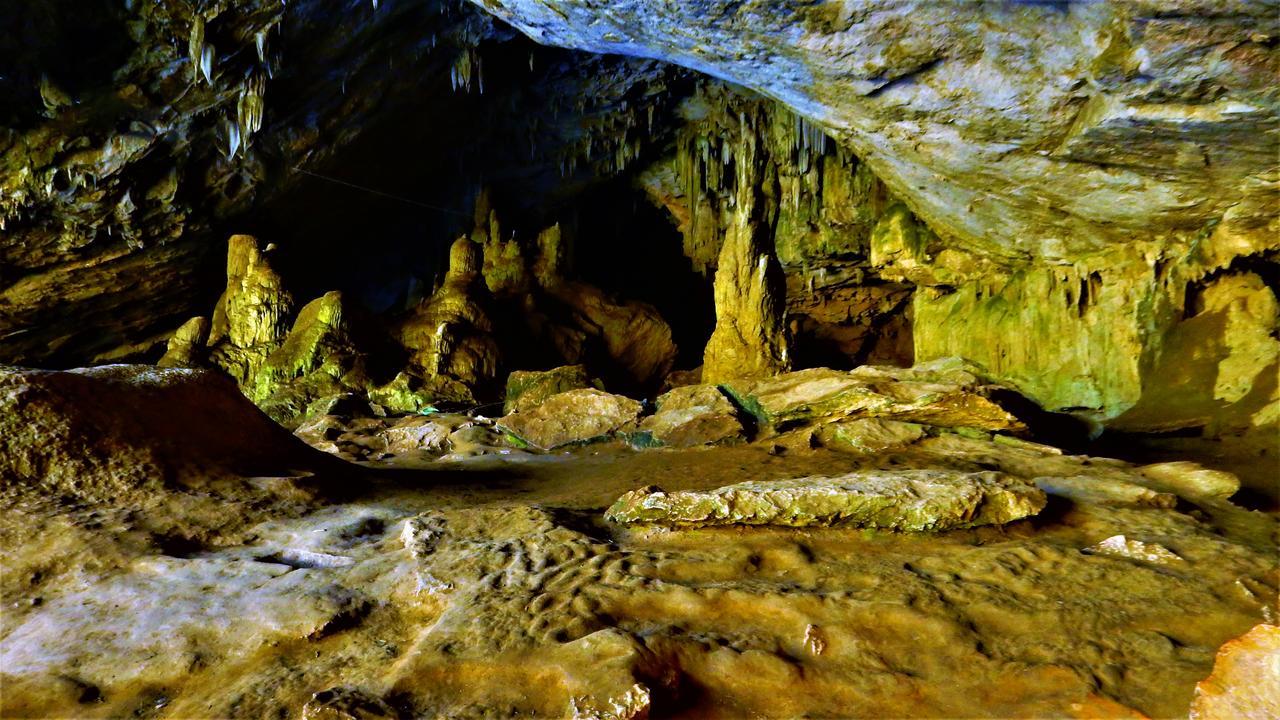 فندق ريفرسايد هوم ستاي Ban Cho Lae المظهر الخارجي الصورة